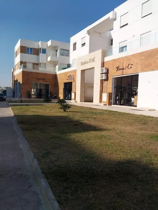 Logement Entier: Appartement. Jardins De Carthage Tunis